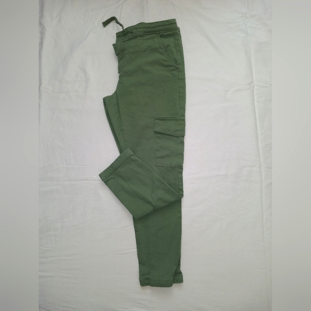 Green Capris Cargo